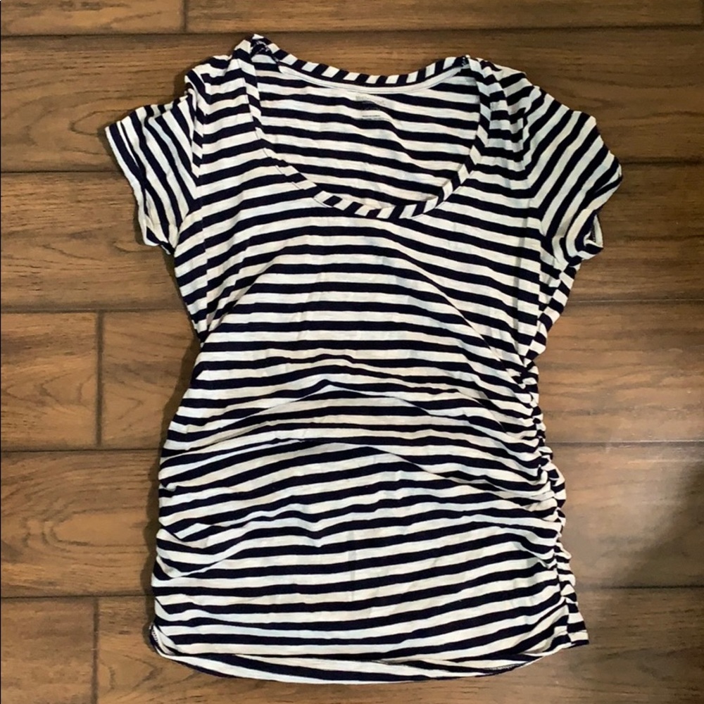 3 for $15 Motherhood maternity T-shirt